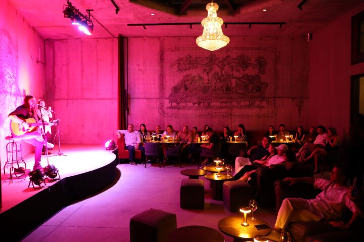 Inauguran el primer Petit Cabaret de bodega en Mendoza