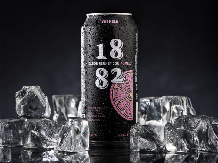 Con pomelo, bien frío y sin vueltas: llega Fermelo, la nueva lata de Fernet 1882