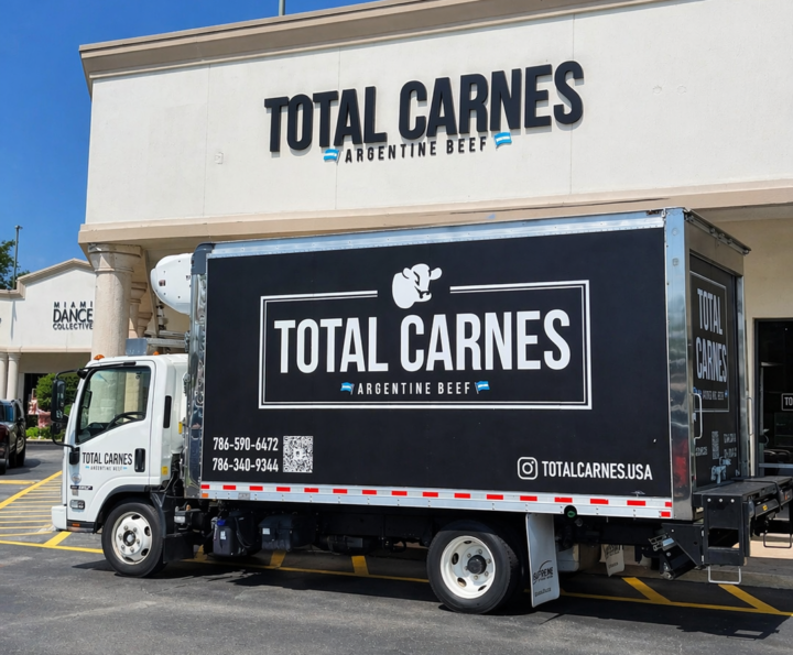 El Mundial impulsa el consumo argentino en Miami: Total Carnes refuerza su presencia con activaciones para los hinchas